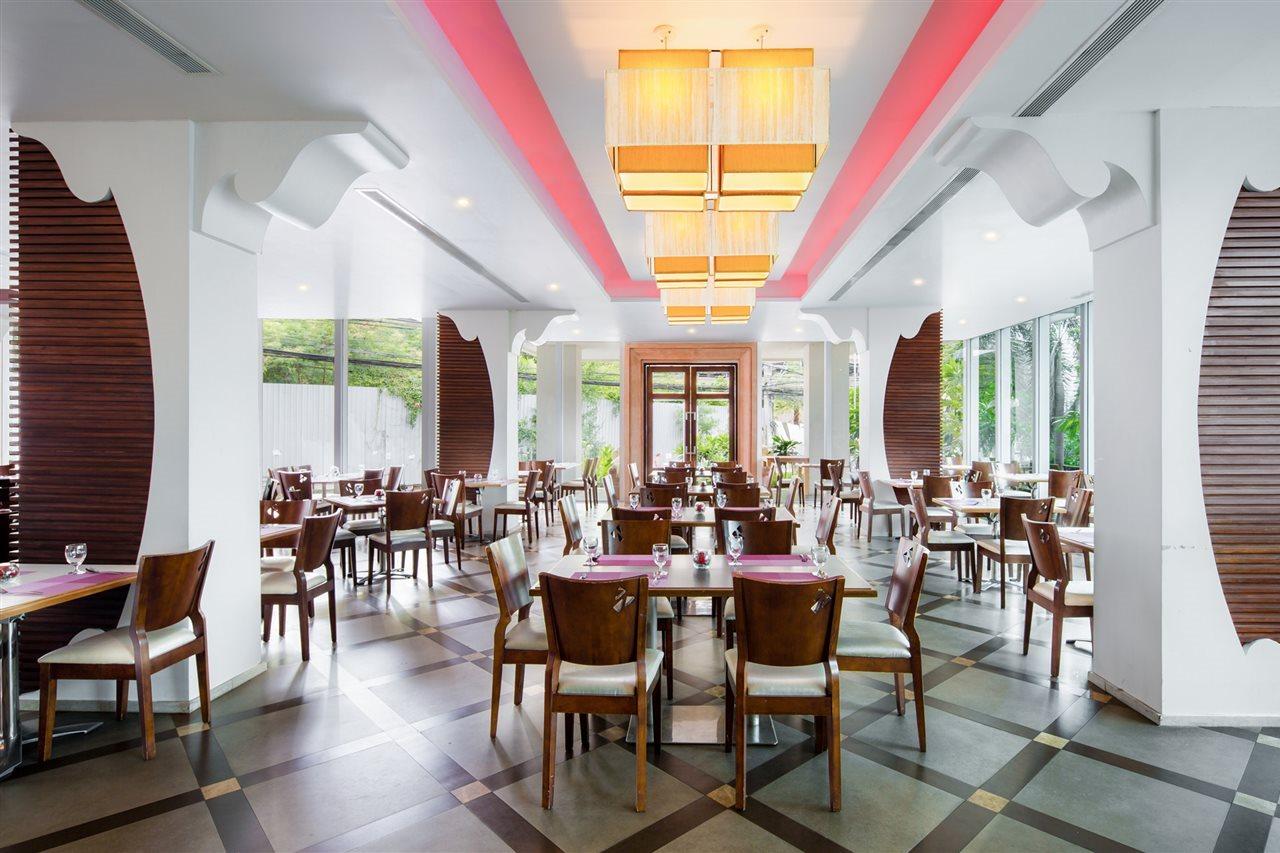 Aiyara Grand Hotel Pattaya Exterior foto