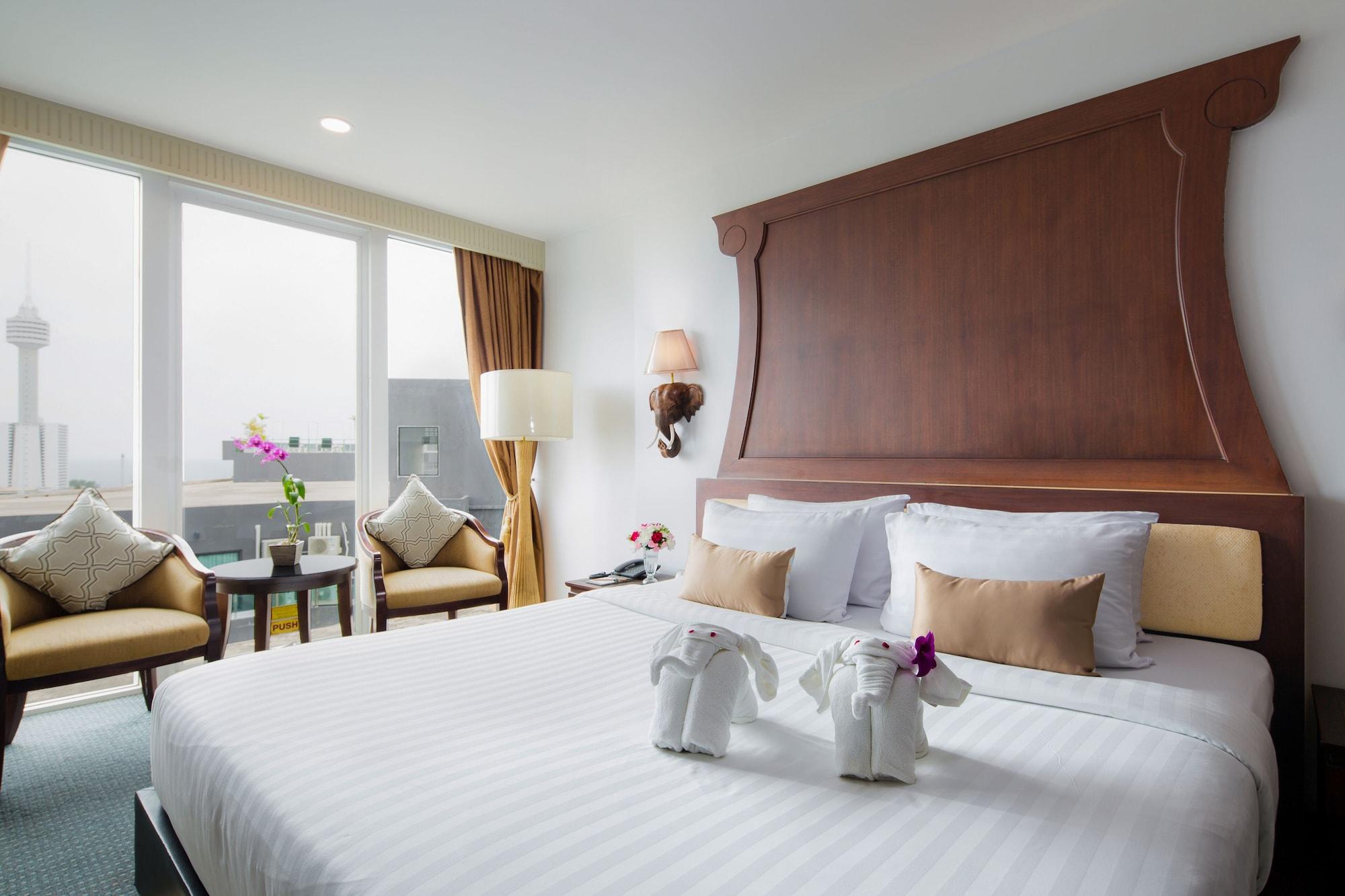 Aiyara Grand Hotel Pattaya Exterior foto