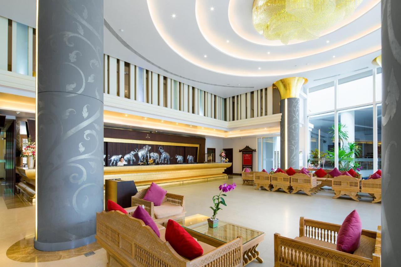 Aiyara Grand Hotel Pattaya Exterior foto